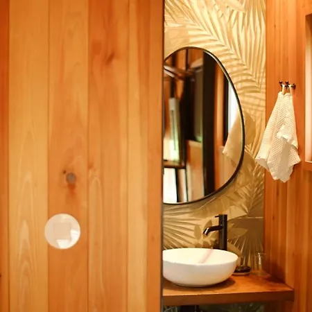 - Barn Nest 招待所